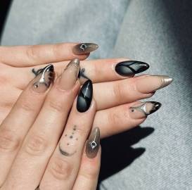 Diamond Nails